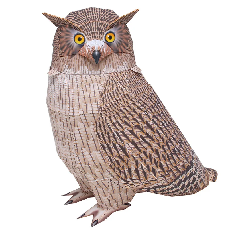 Art Craft Cardboard - Blakiston's pez búho hecho a mano