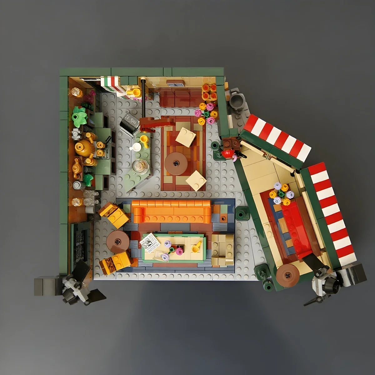 Friends House Family Classic C - Art Craft House reseña y precio